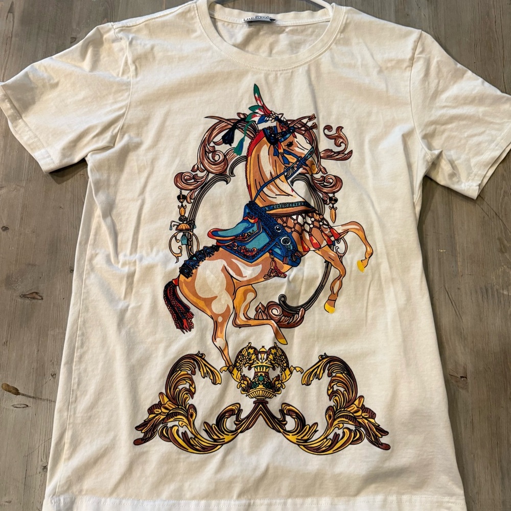 Hermes White Short Sleeve Tee with Multicolor Horse Print